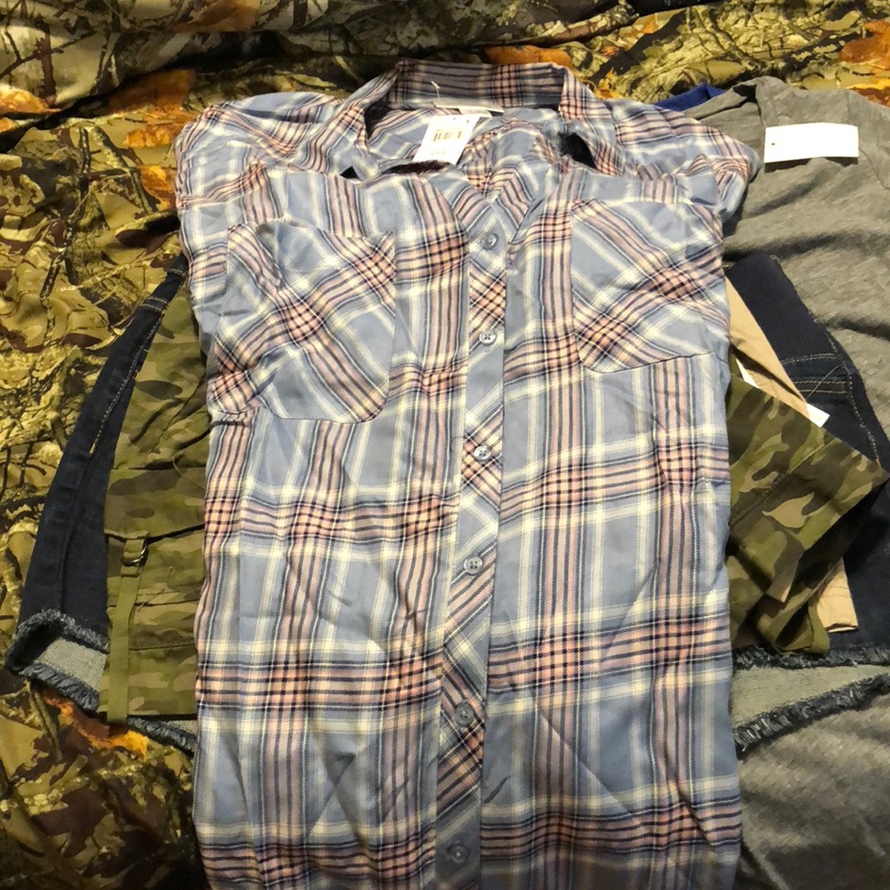 Plaid maternity shirt